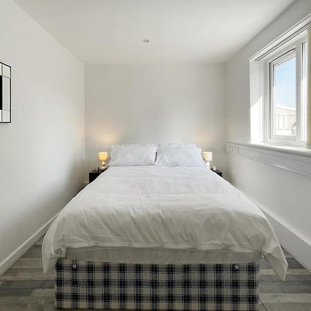 Bright, Warm & Cozy House In Harpurhey Appartement Manchester Buitenkant foto