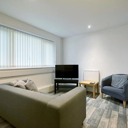 Bright, Warm & Cozy House In Harpurhey Appartement Manchester Buitenkant foto