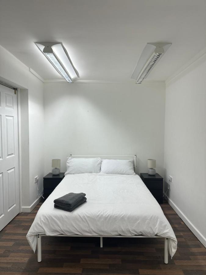 Bright, Warm & Cozy House In Harpurhey Appartement Manchester Buitenkant foto