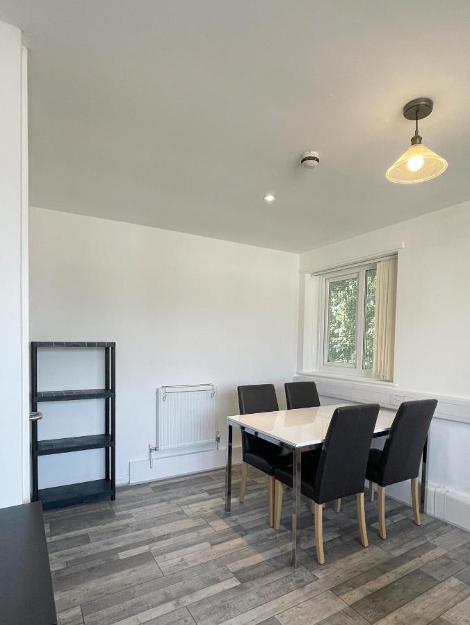 Bright, Warm & Cozy House In Harpurhey Appartement Manchester Buitenkant foto