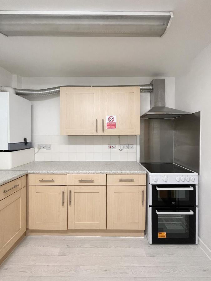 Bright, Warm & Cozy House In Harpurhey Appartement Manchester Buitenkant foto