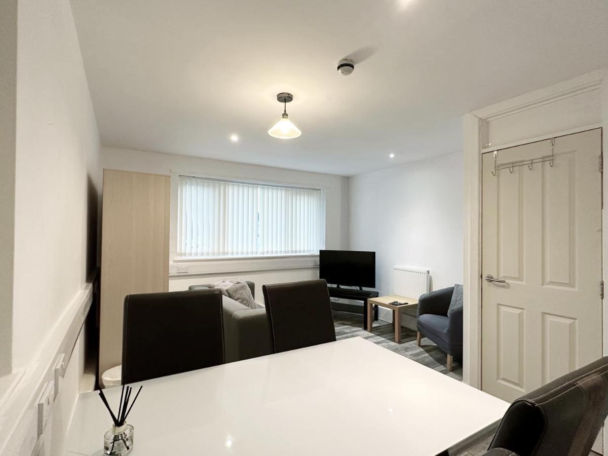 Bright, Warm & Cozy House In Harpurhey Appartement Manchester Buitenkant foto